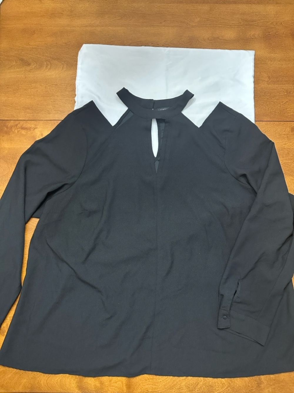 LANE BRYANT Cold-Shoulder Keyhole Blouse Sz 24